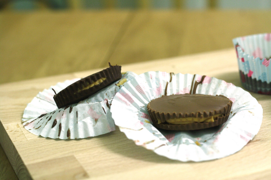 healthy peanut butter cups