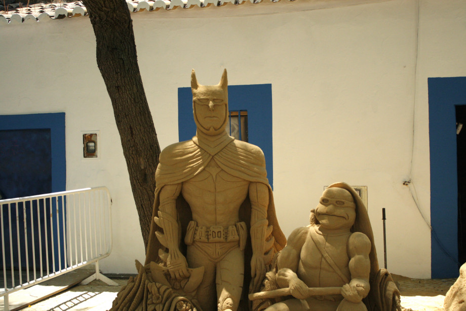 Sand sculptures Batman
