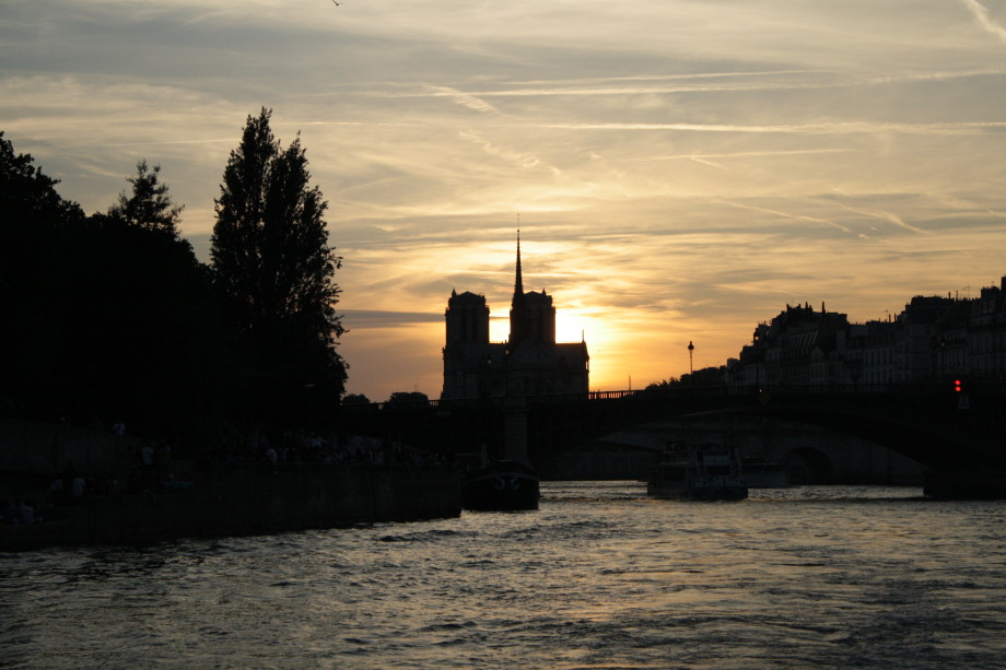 sunset Paris Notre Dame