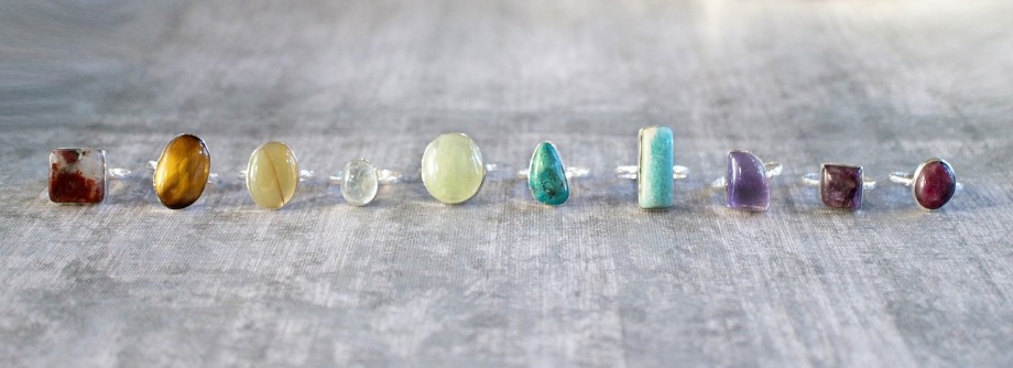 Gem stone rings