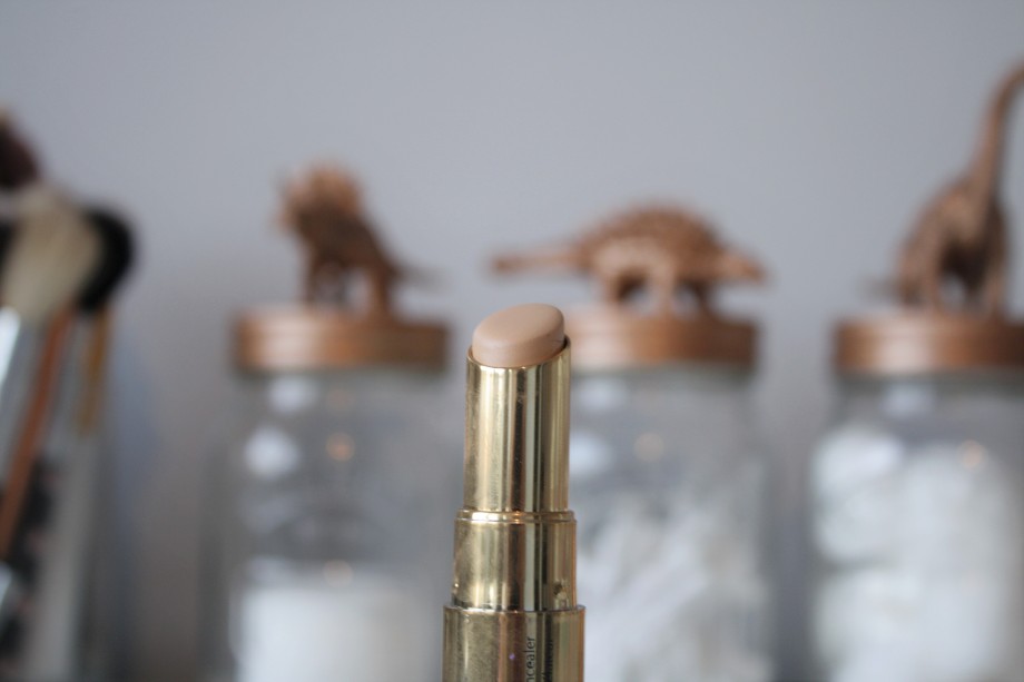 Estee Lauder Perfectionist concealer