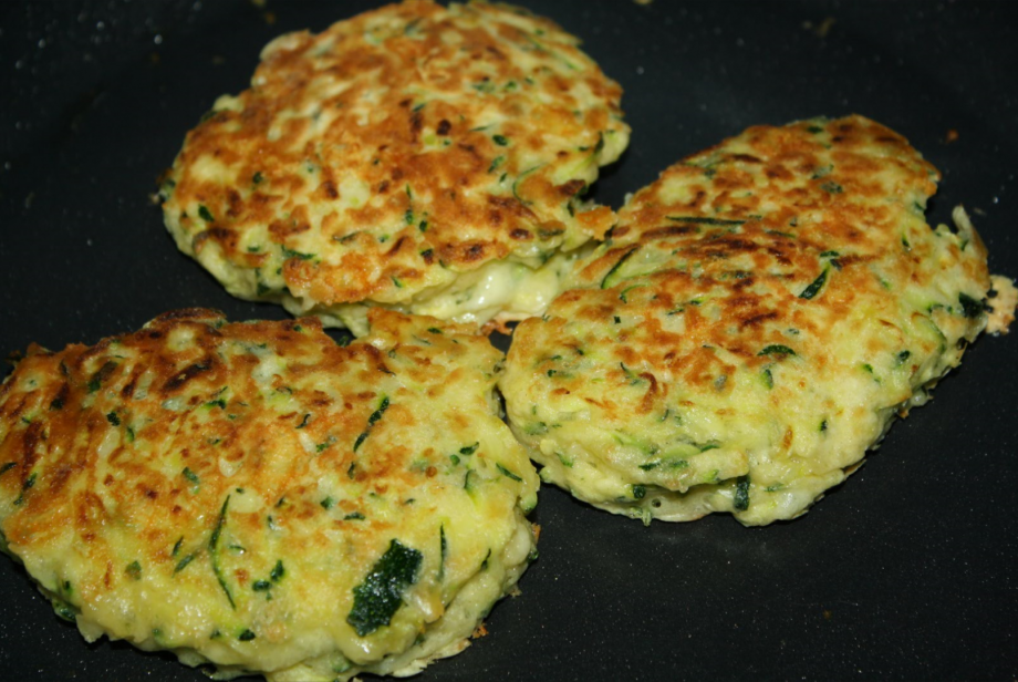 How to make courgette fritters